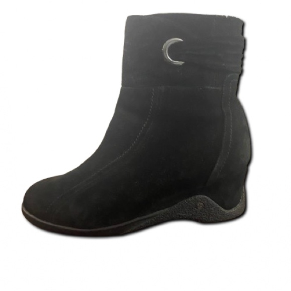 Blondo Black Ankle Booties with Silver Accent